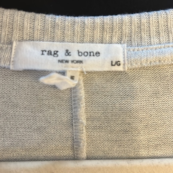 Rag and Bone size Large v-neck knit top short sleeve - Picture 3 of 4